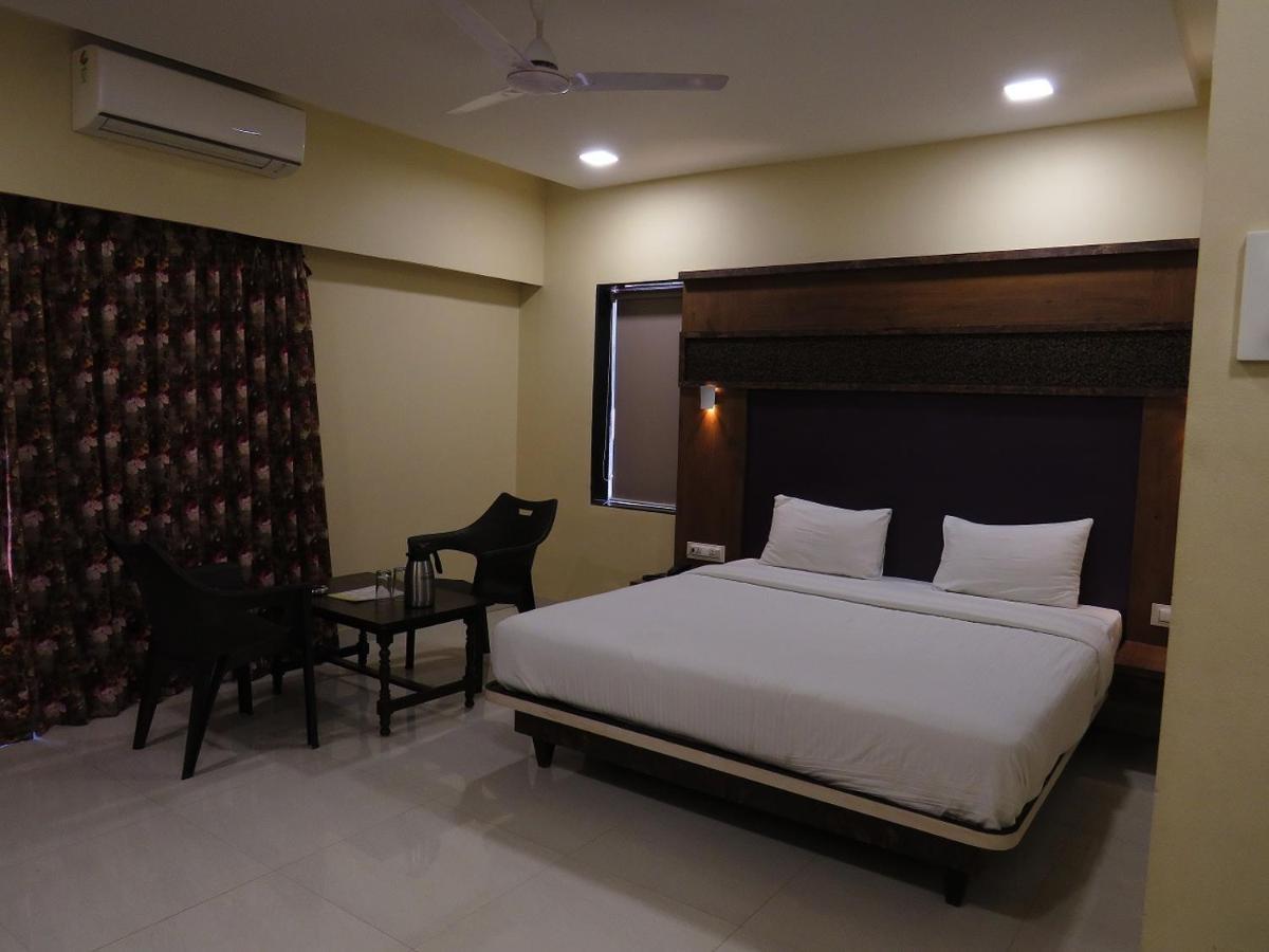 City Palace Resort Lonavala Exterior foto