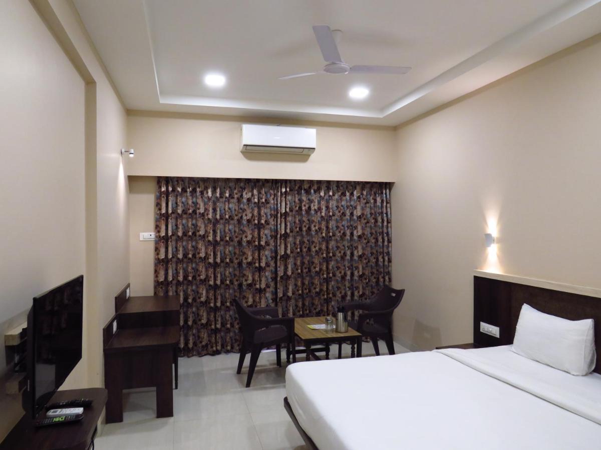 City Palace Resort Lonavala Exterior foto