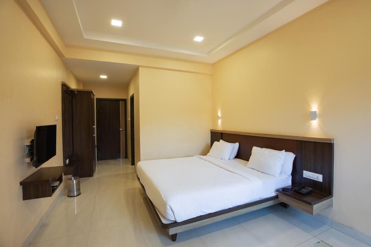 City Palace Resort Lonavala Exterior foto