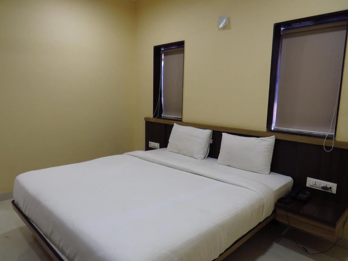 City Palace Resort Lonavala Exterior foto